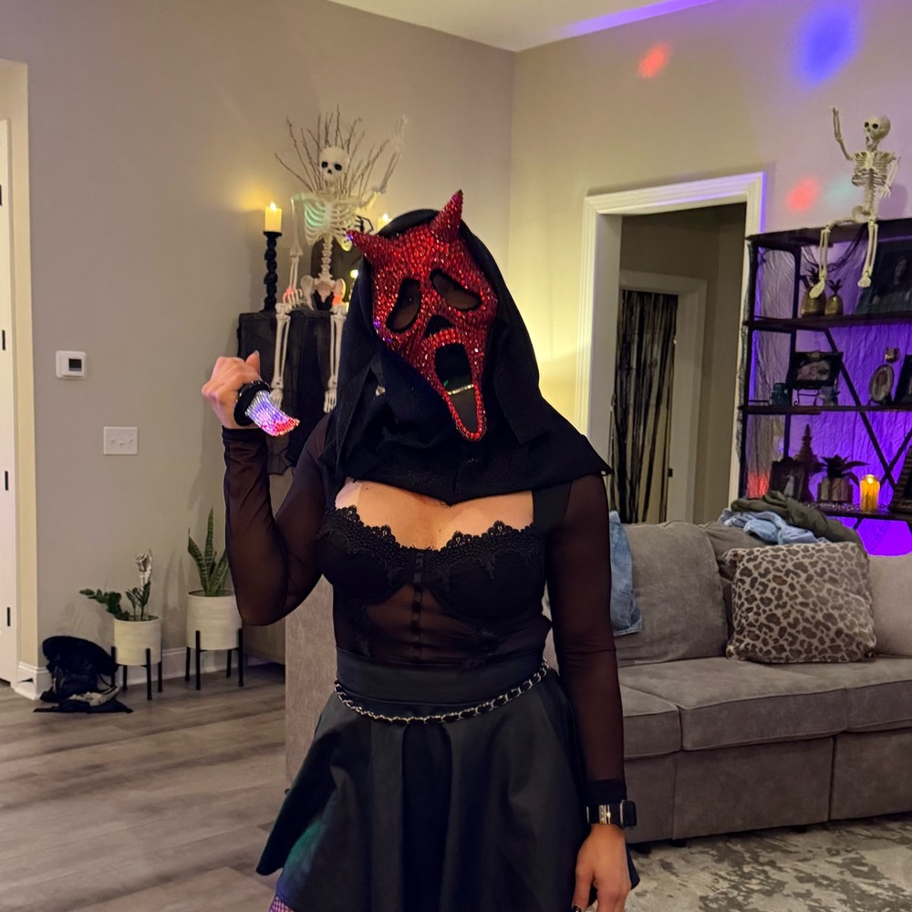 Bling Scream Mask Red